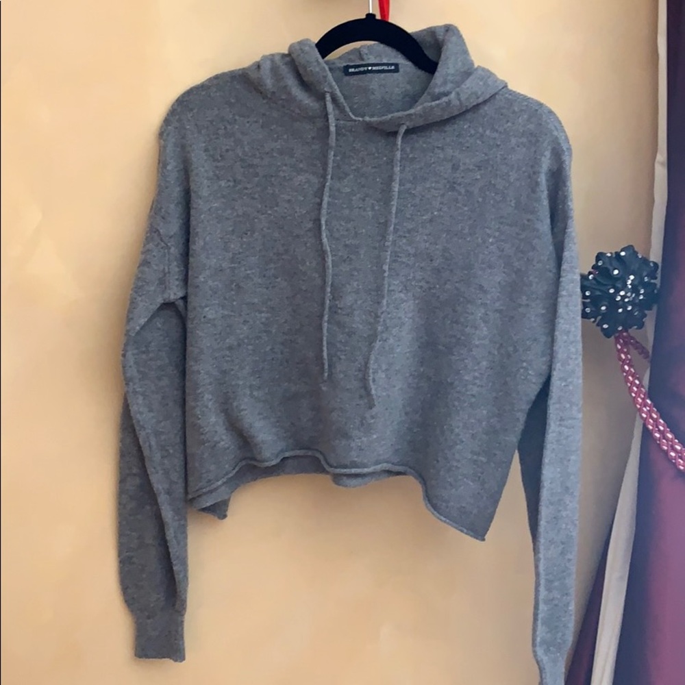 Brandy Melville crop sweater